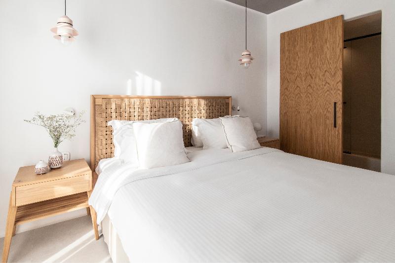 Adorno Beach Hotel And Suites Ornos  Exterior foto