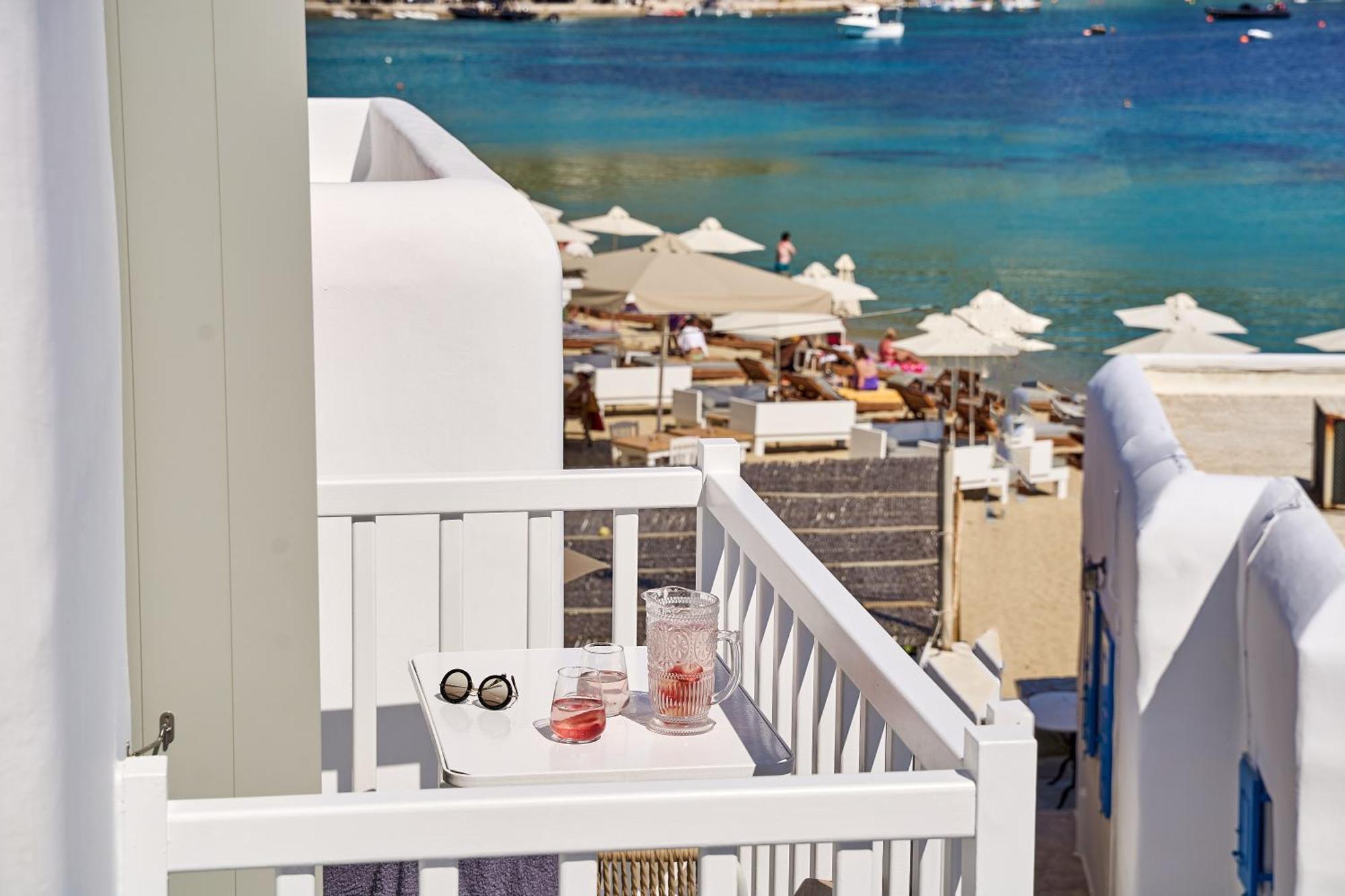 Adorno Beach Hotel And Suites Ornos  Zimmer foto