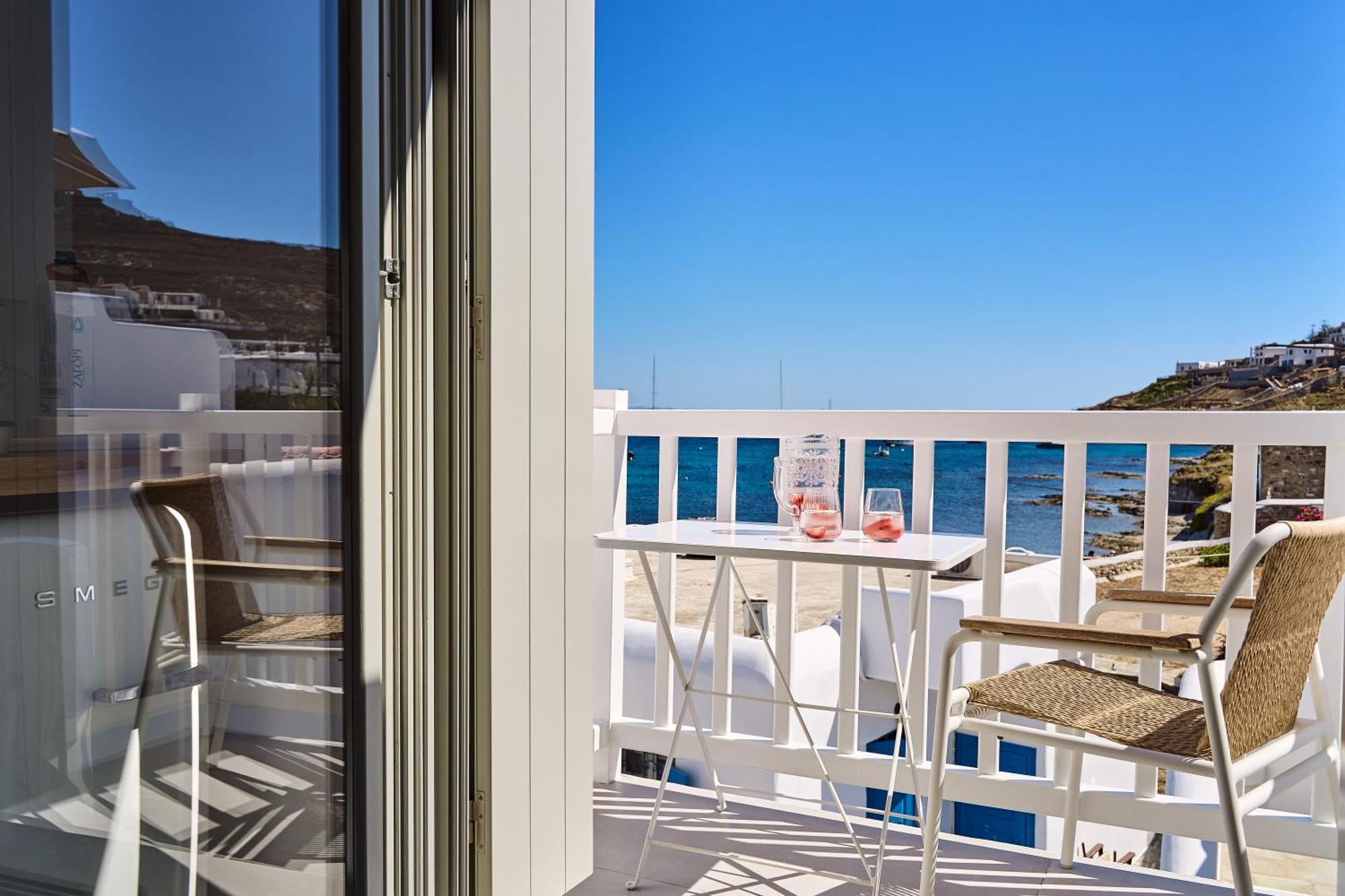 Adorno Beach Hotel And Suites Ornos  Zimmer foto