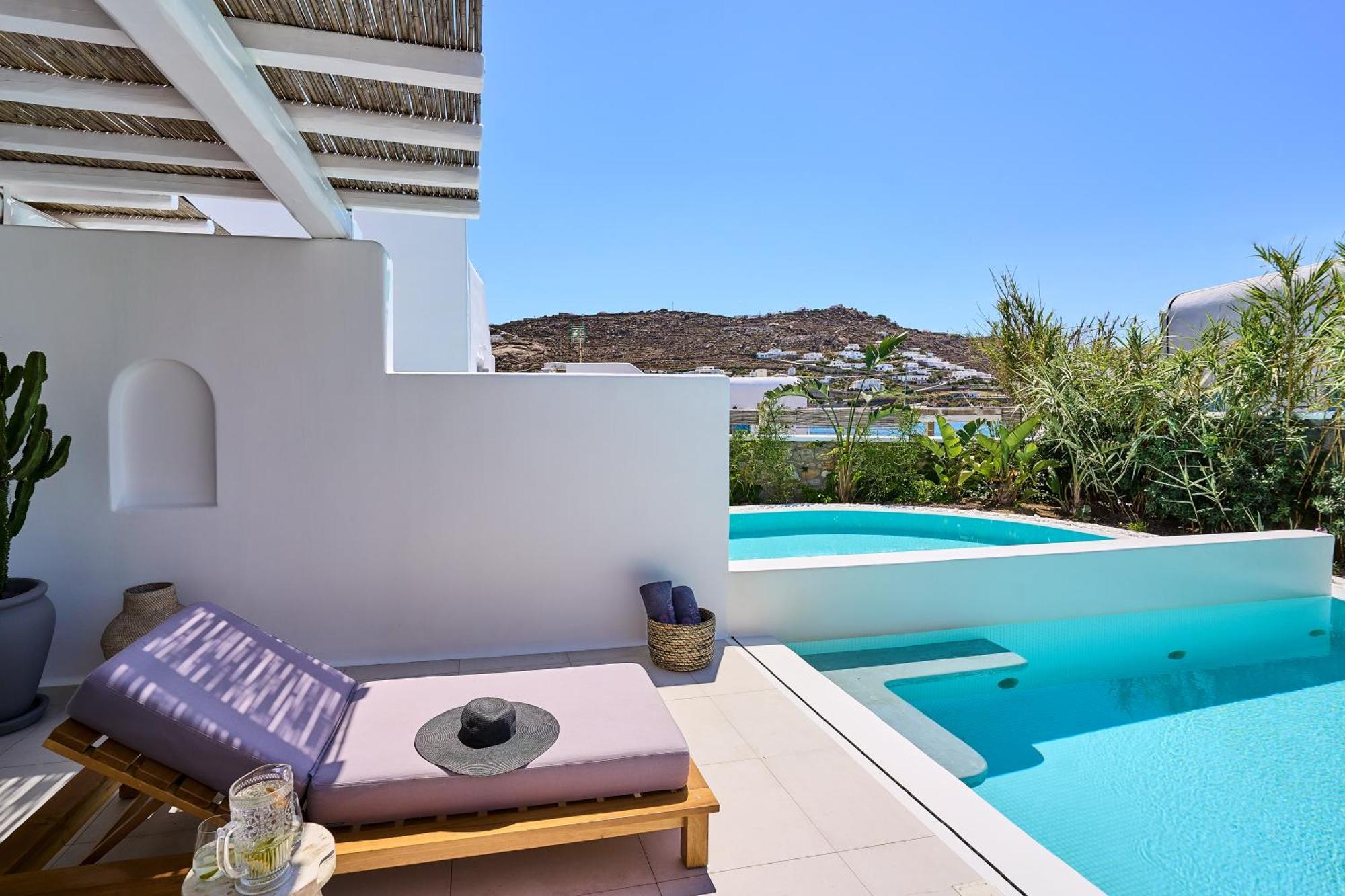 Adorno Beach Hotel And Suites Ornos  Zimmer foto