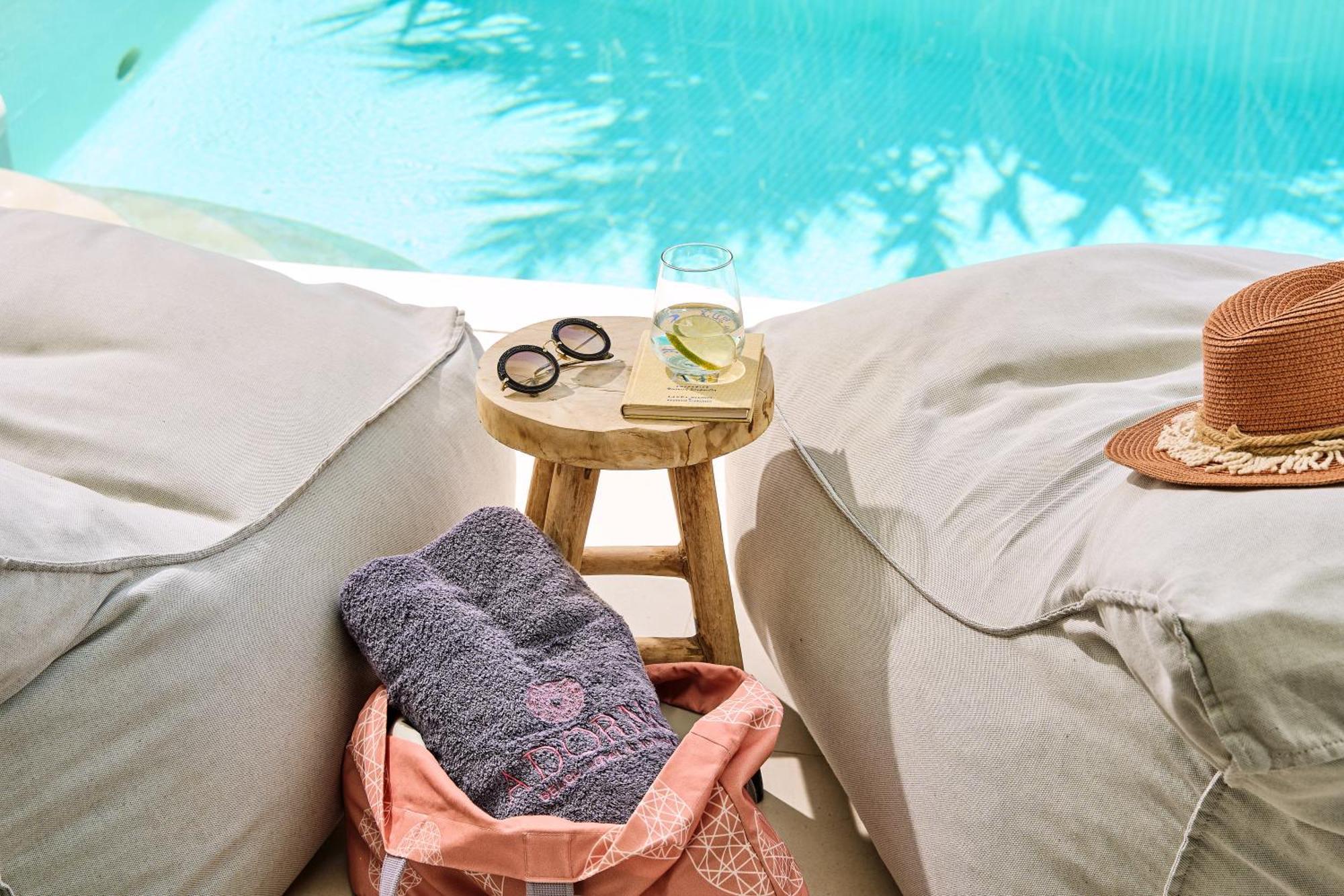 Adorno Beach Hotel And Suites Ornos  Zimmer foto